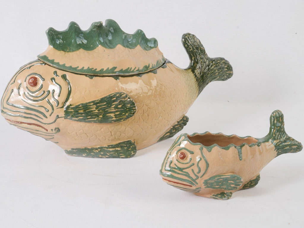 Collection of vintage fish-shaped bouillabaisse plates - Vallauris