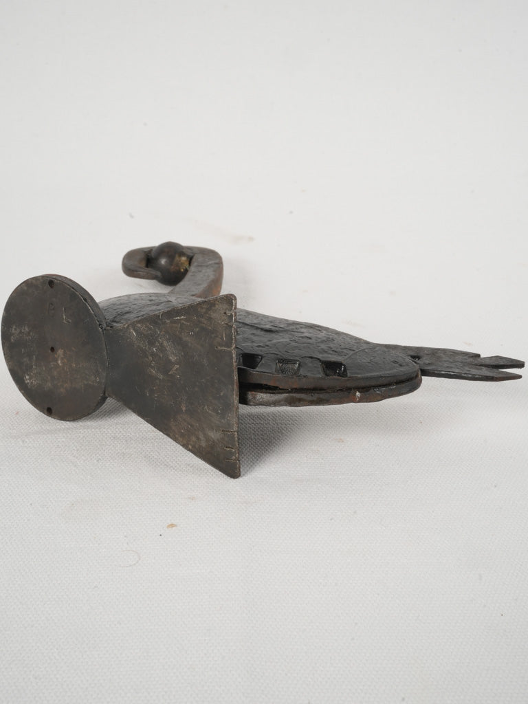 Iconic raw art brut sculpture