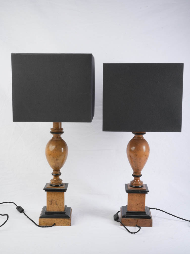 Classic-modern harmony wood lamps