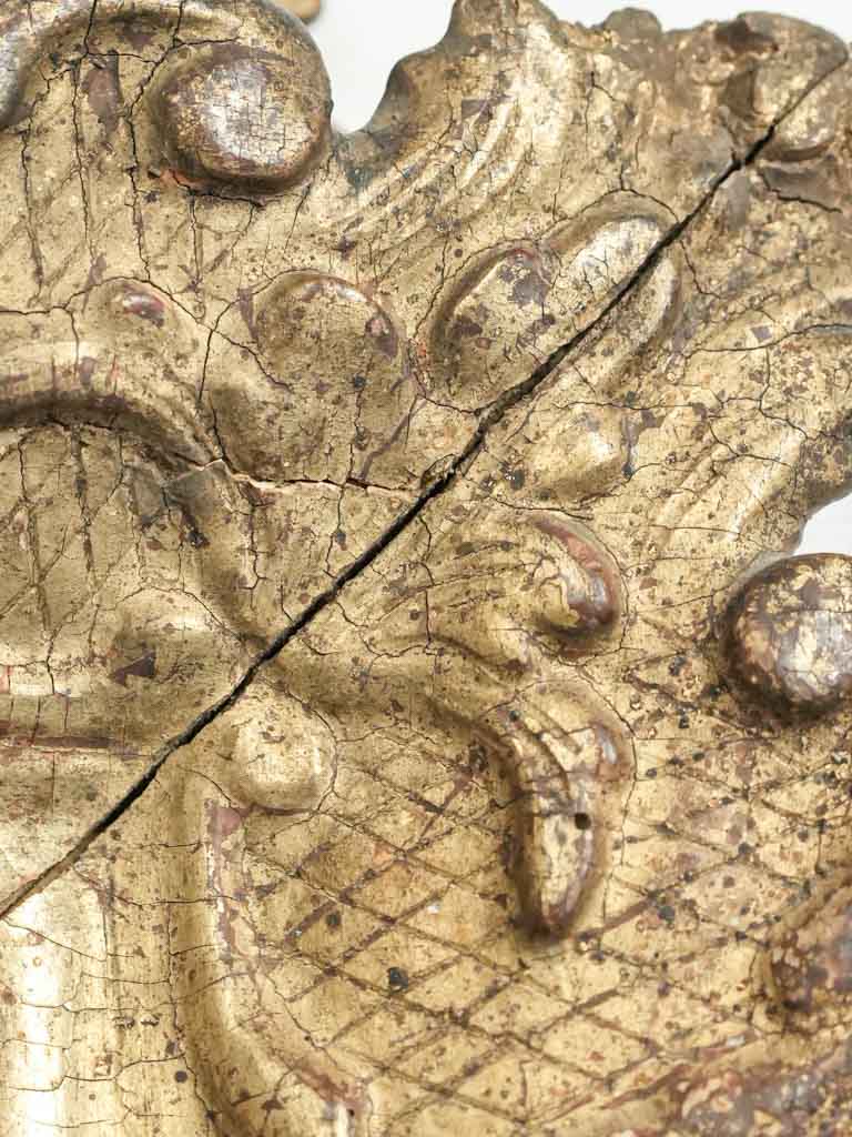 Elegant acanthus motif mirror