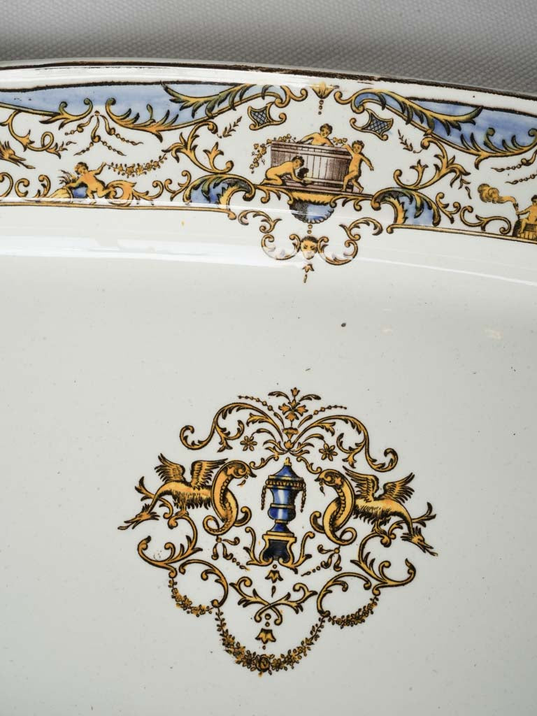 Elegant scalloped dinner plates