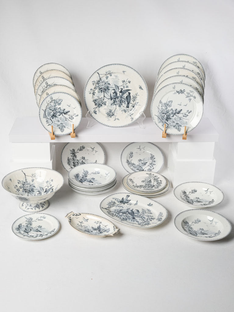 Sarreguemines 'Spring' Pattern Ceramic Dinner Service Circa 1900 - 30