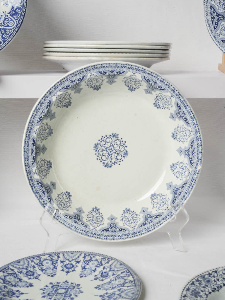 Renaissance-inspired dinner service ensemble