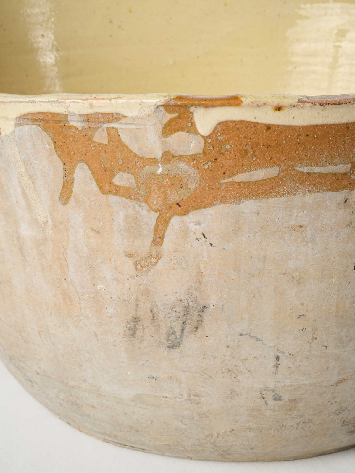 Antique Glazed Earthenware Sitz Bath in Pale Yellow - 11¾" x 20½"