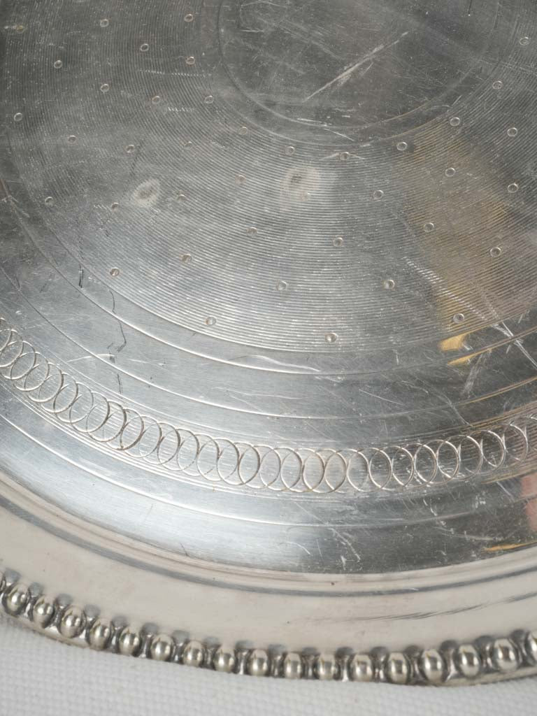 Subtle silver-plated decorative patterns