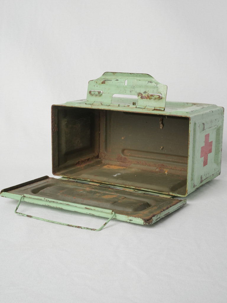 Patina military first aid storage box | Vintage military first aid box w/ green patina & red cross - Pharmacie 12¼" x 6¾