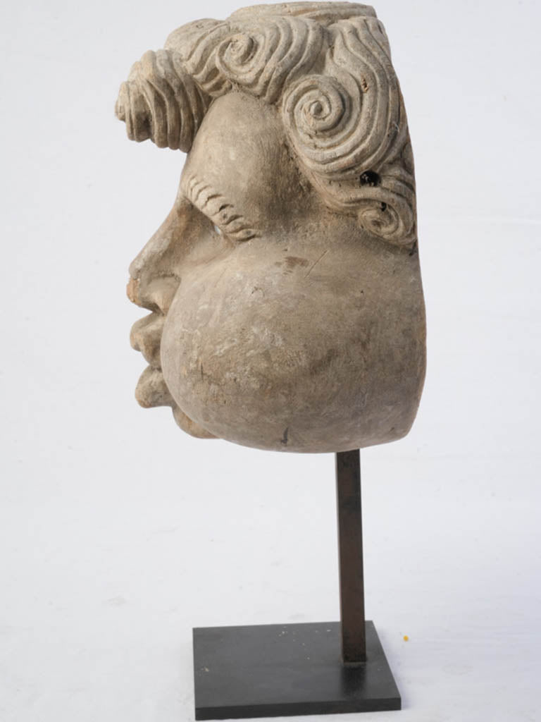 Sulfur-eyed historical cork head