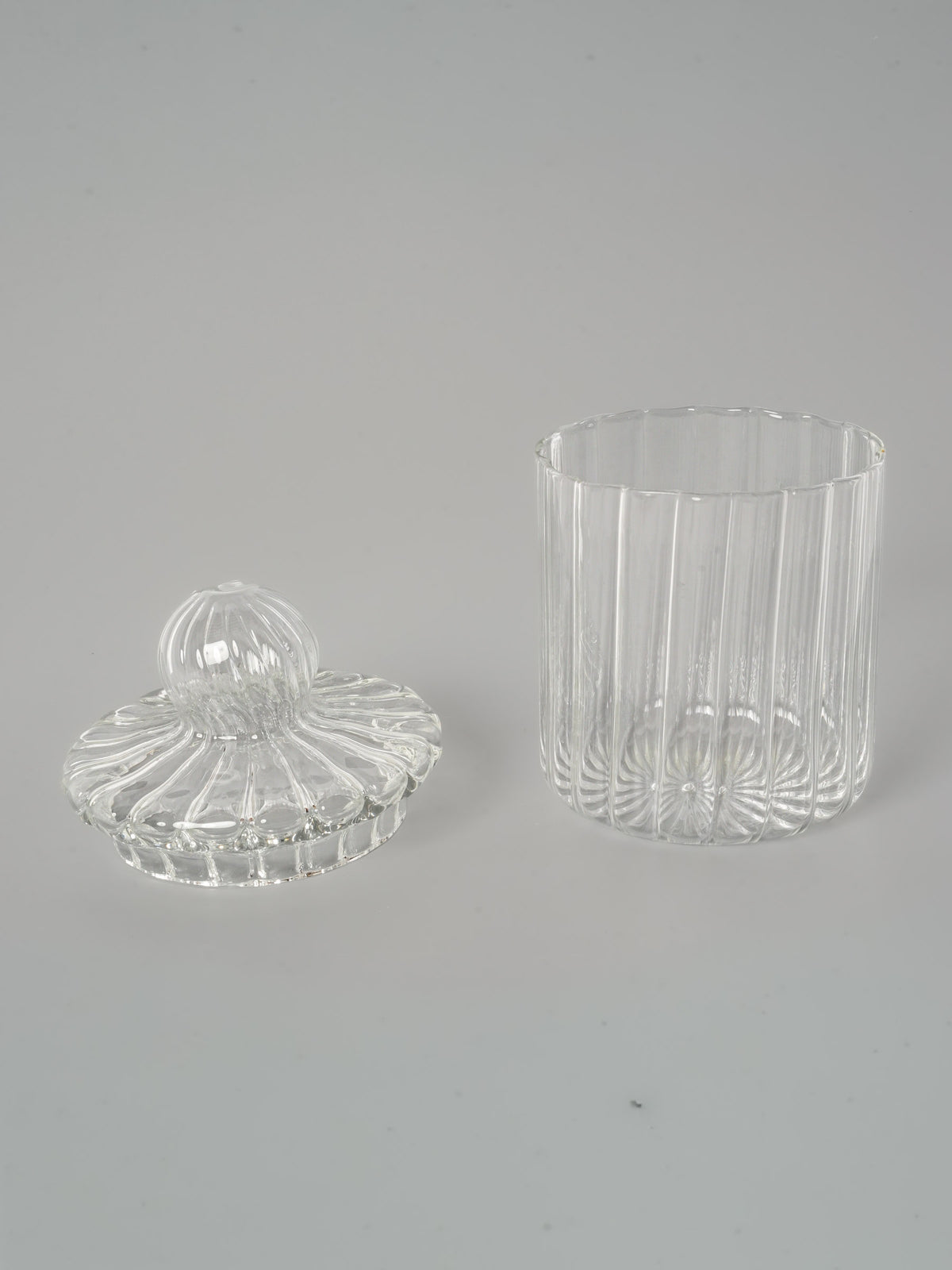 Pretty Lidded Glass Candy Jar w/ Ribbed Design 5½"