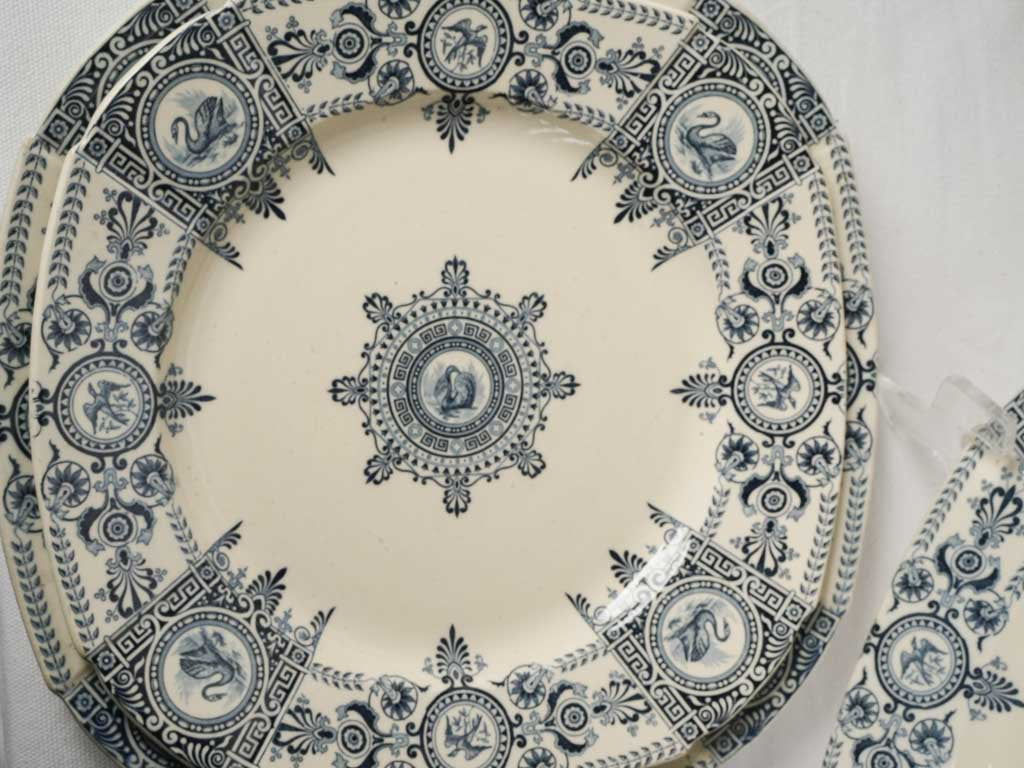 Antique laurel motif dinnerware
