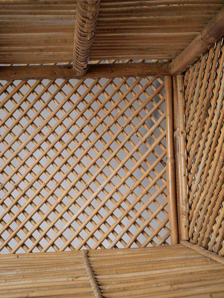 Lightweight charming bamboo décor