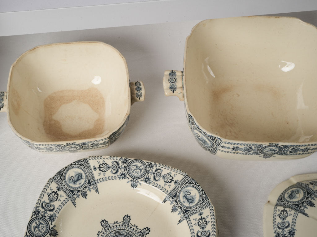 Classic ornamental dinnerware set