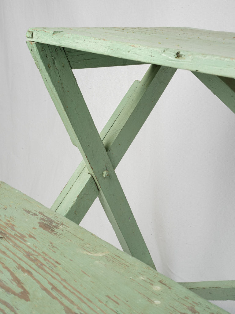 Solid lightweight wooden bench