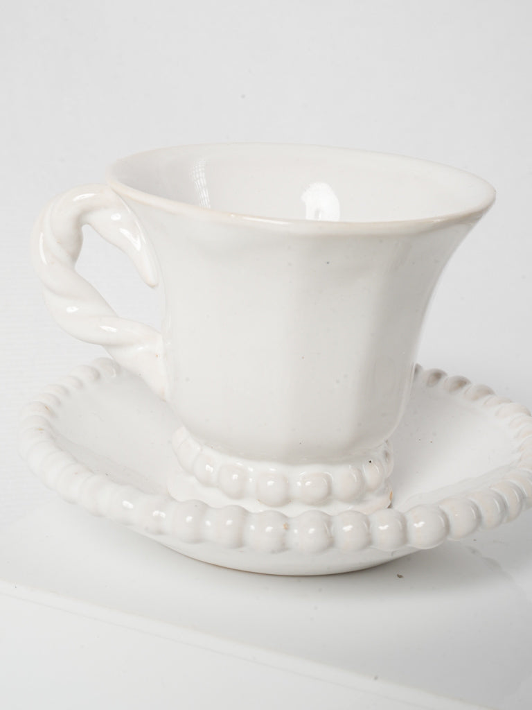 Stylish twisted rope handle cup