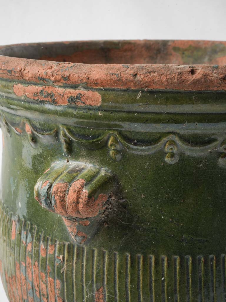 Bulbous decorative French planter