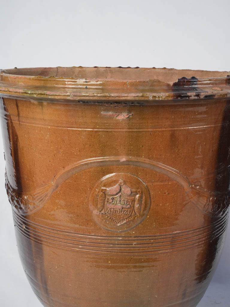 Timeless terracotta tulip-shaped urns