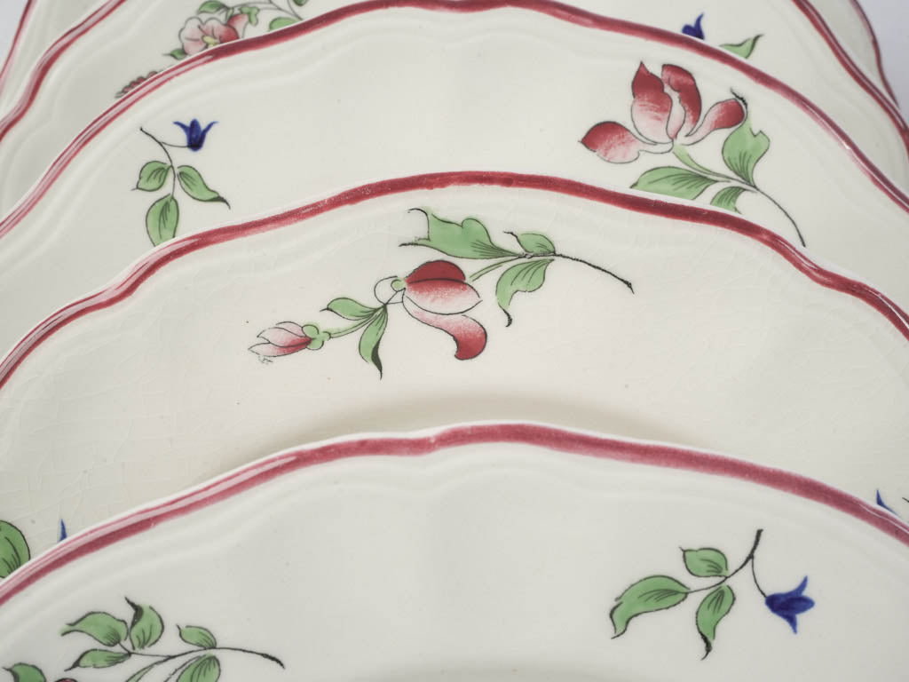 Charming crimson-edged side dishes