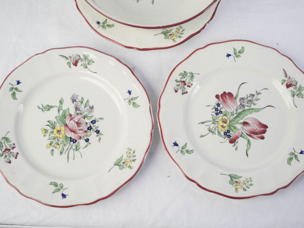 Timeless nature-themed garden motifs