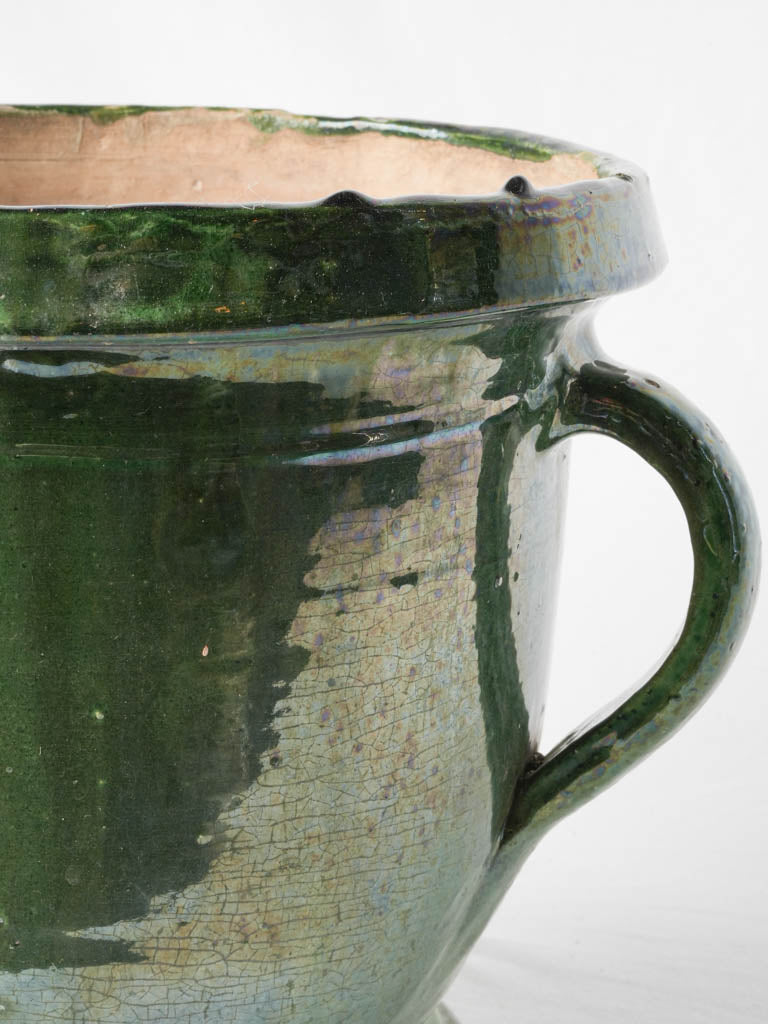 Elegant loop-handled planter