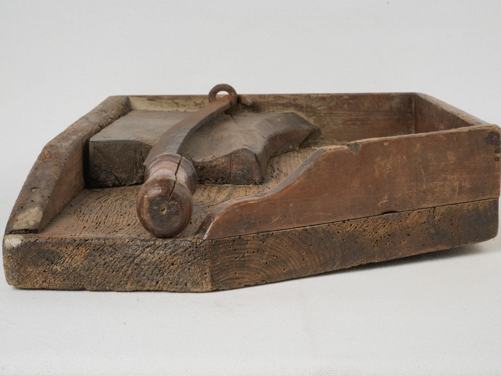 Nostalgic French country kitchen accessory