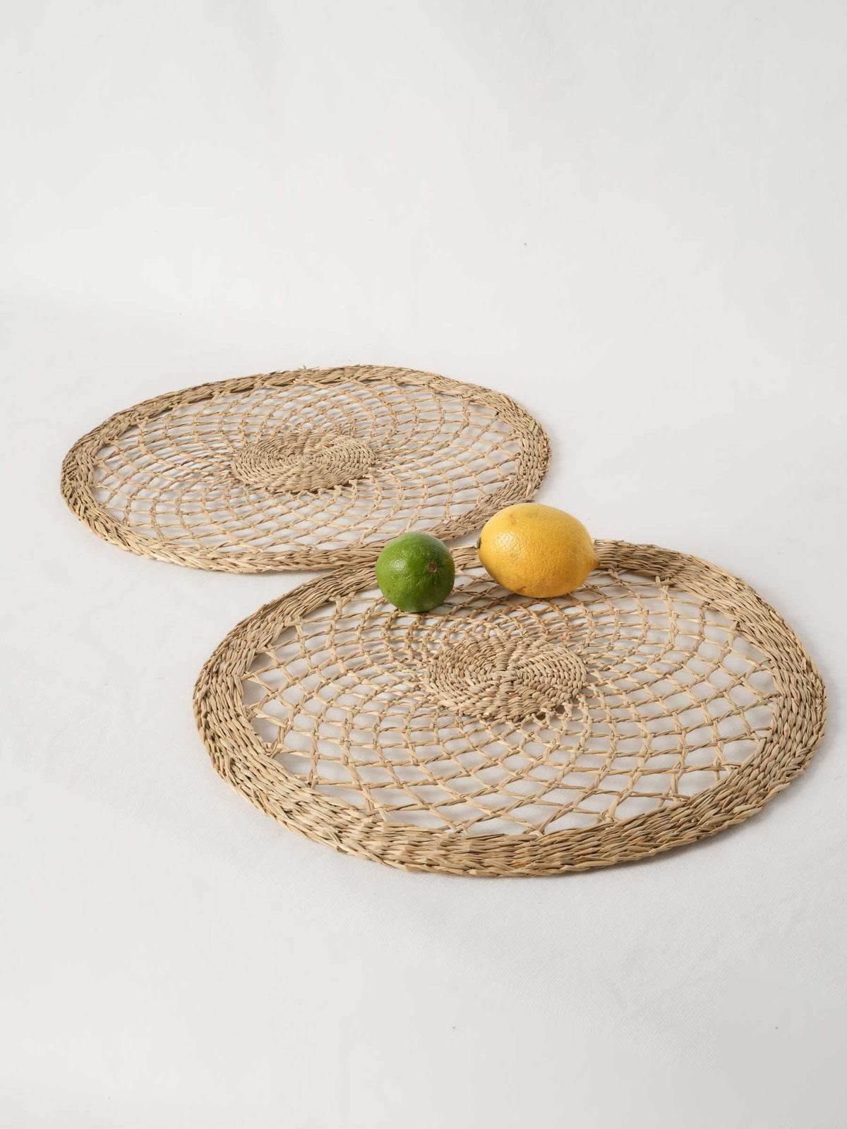 Pair of Round Raffia Placemats w/ Open Lattice Weave 15¼"