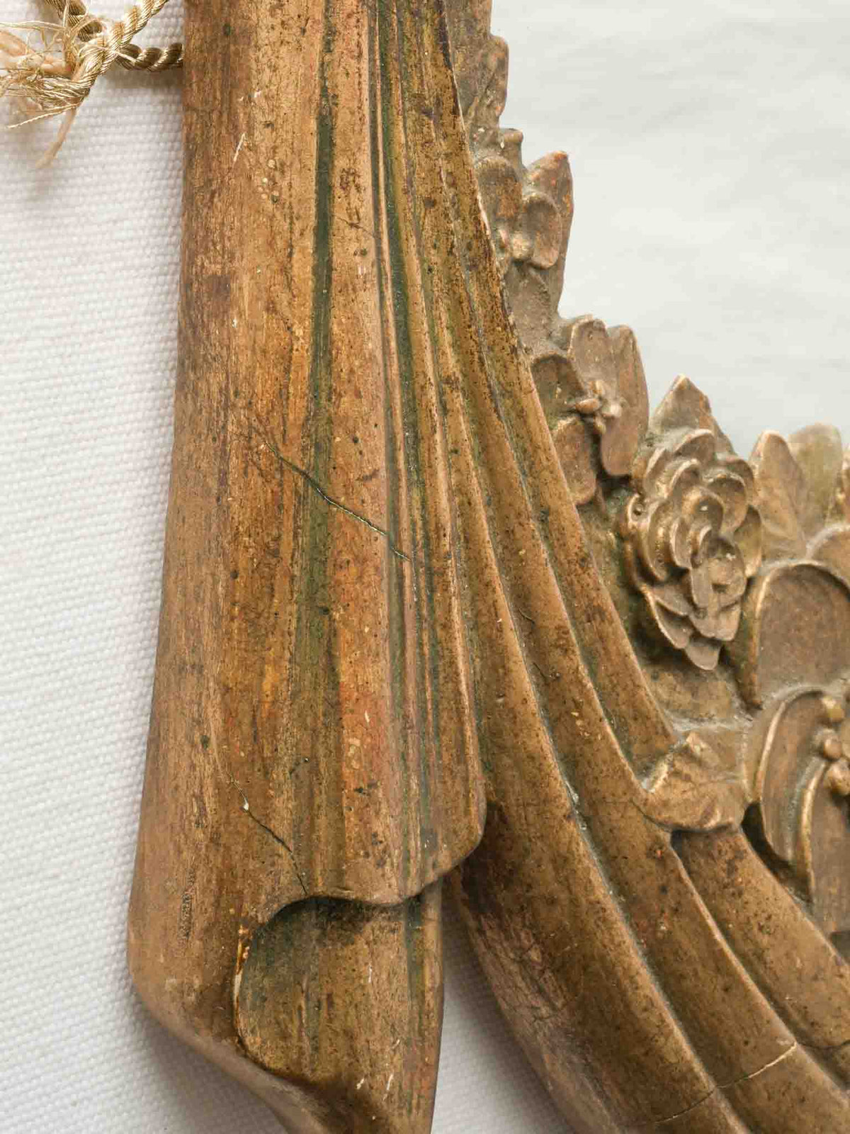 Timeworn gilding Deco mirror