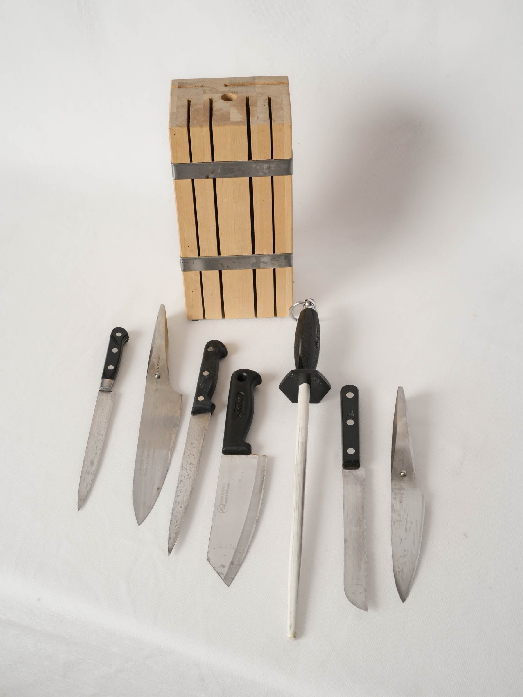 French Knife Set in a Wooden Block - Set 1