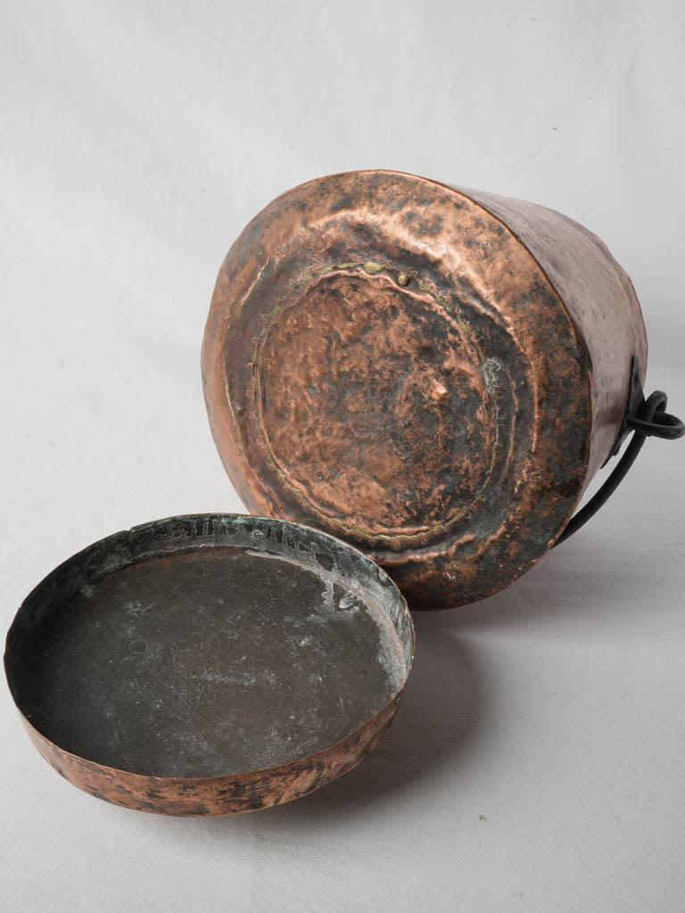 Distinctive oxidation finish caldron