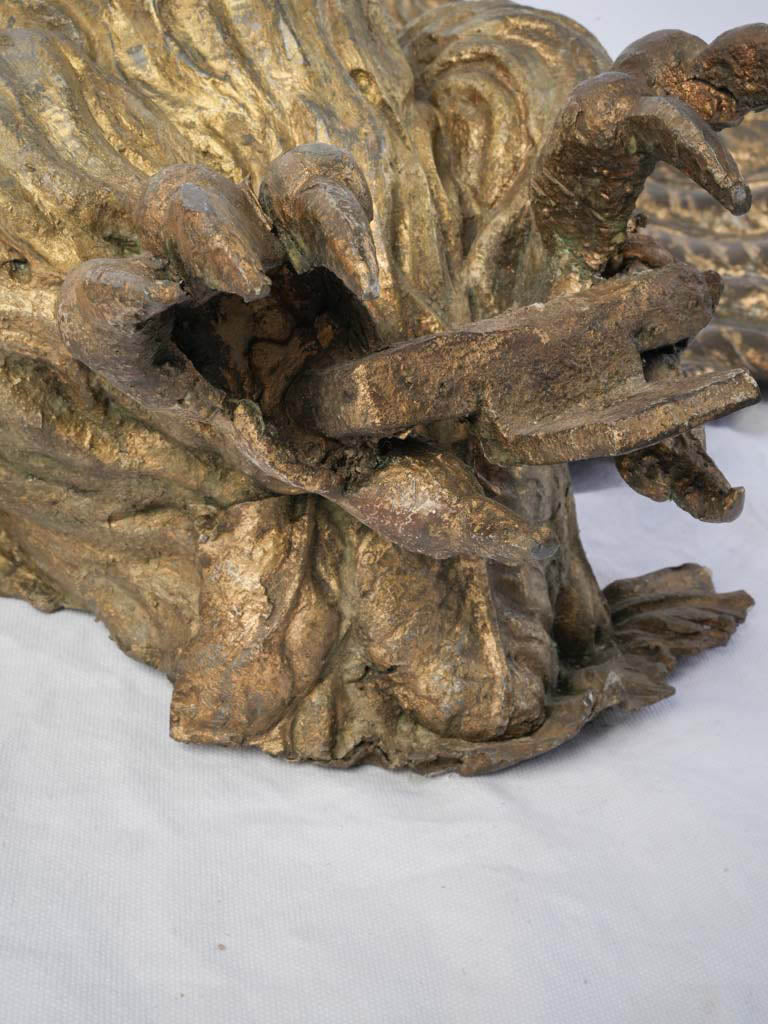 Elegant authority-driven eagle lectern