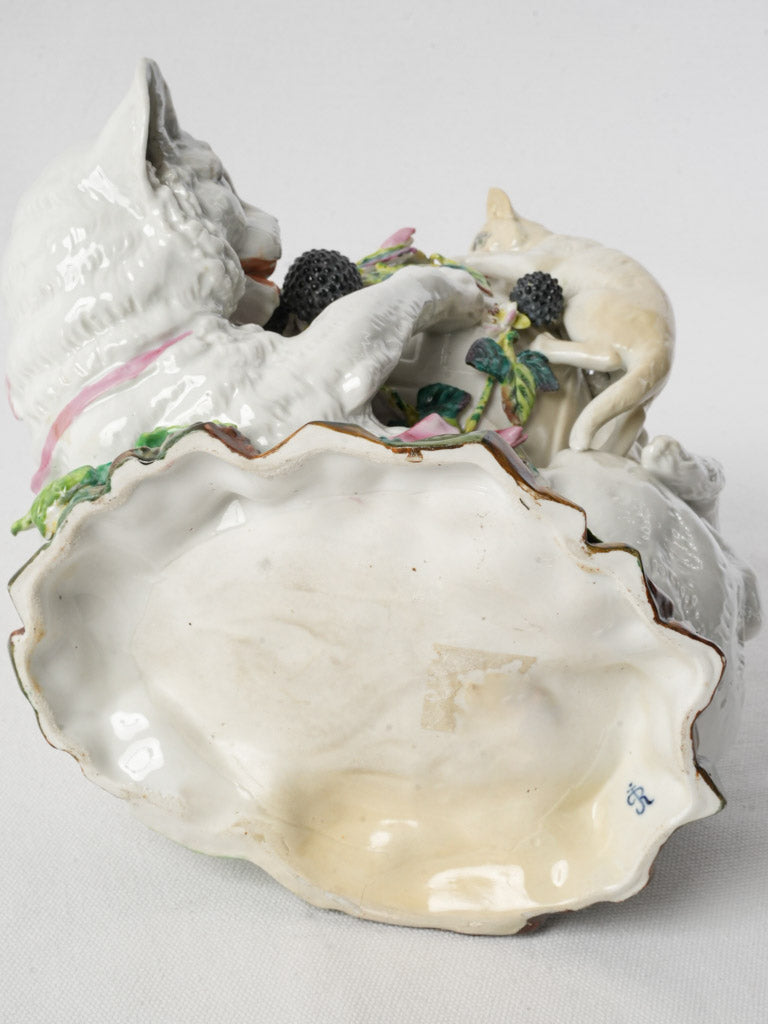 Playful bourgeois interior ornament