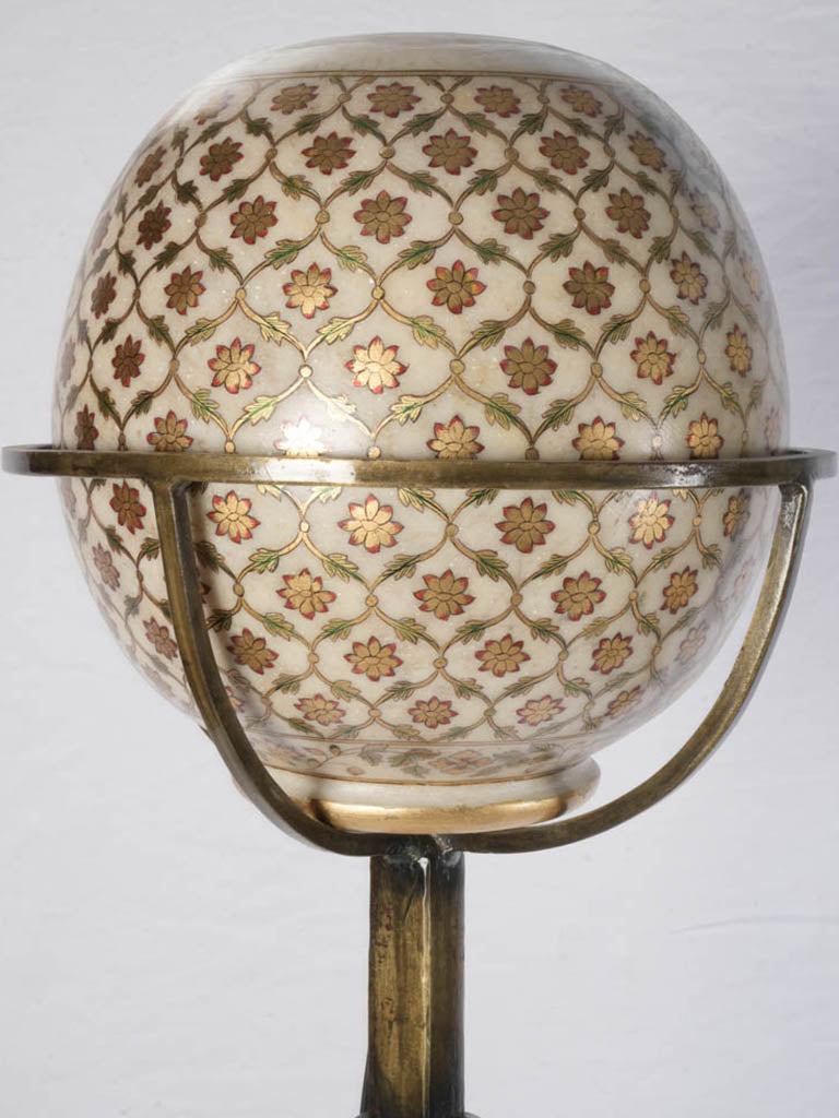 Decorative Indian alabaster floor lights