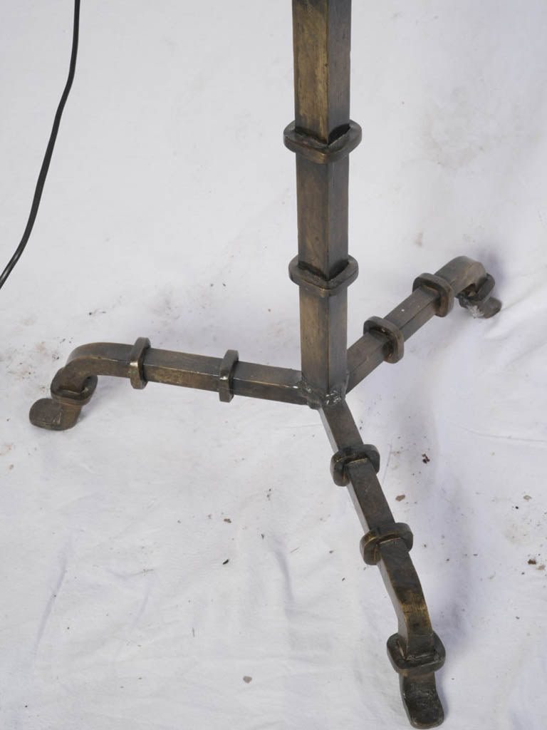 Soft glowing alabaster floor lamps