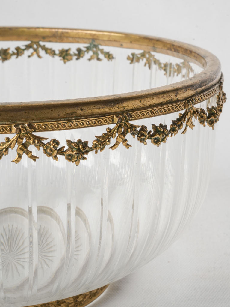 Decorative fluted crystal vessel