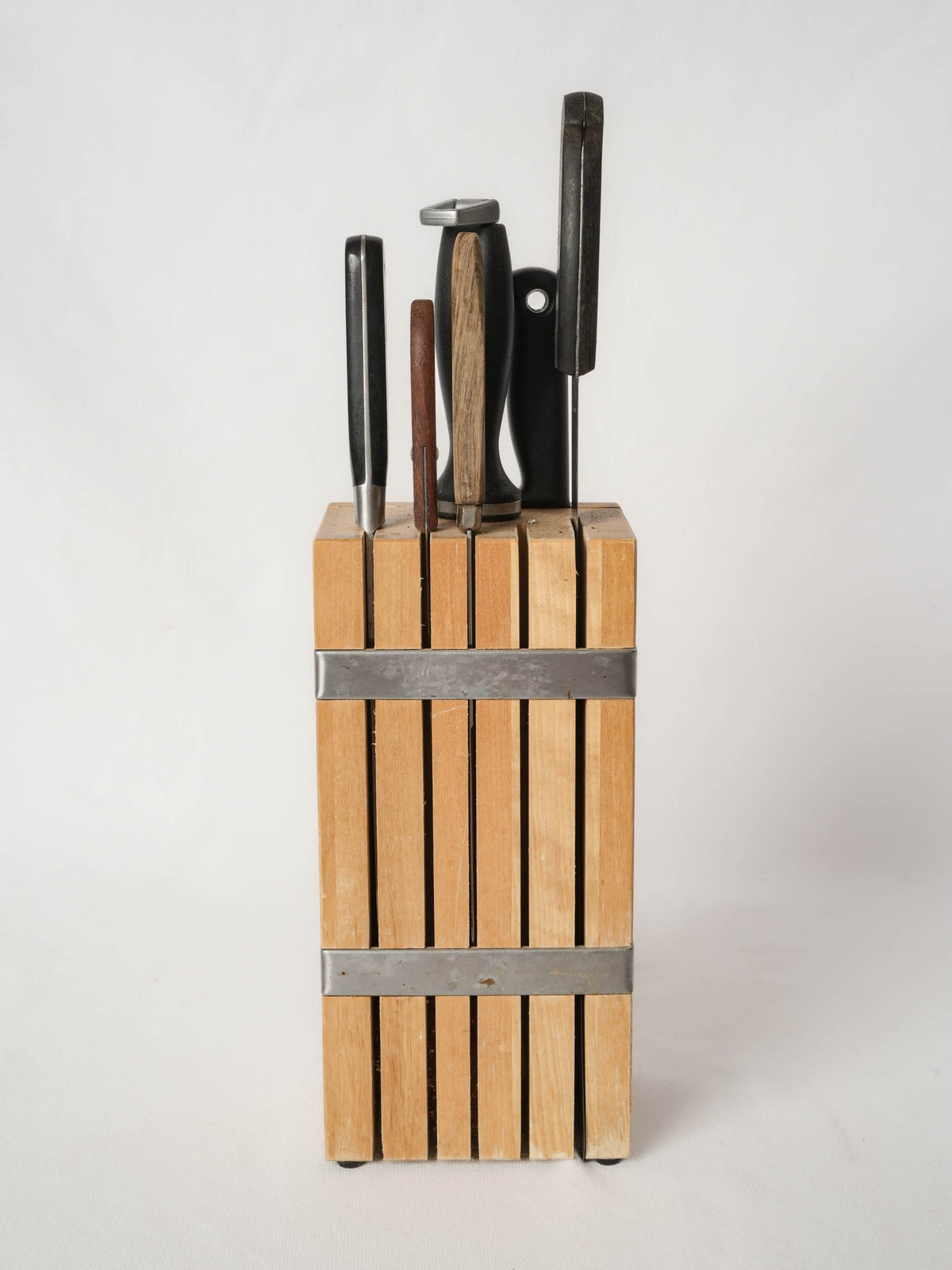 French Knife Set in a Wooden Block from Patricia Wells’s Cooking School - Set 4