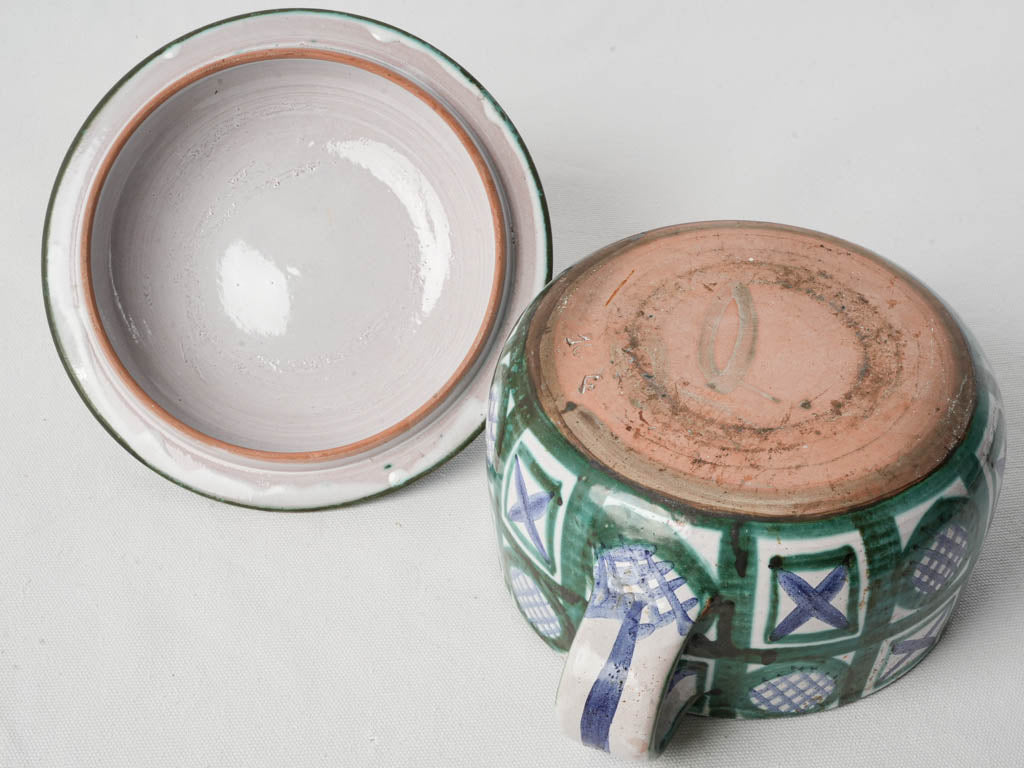 Decorative glazed soup bowl