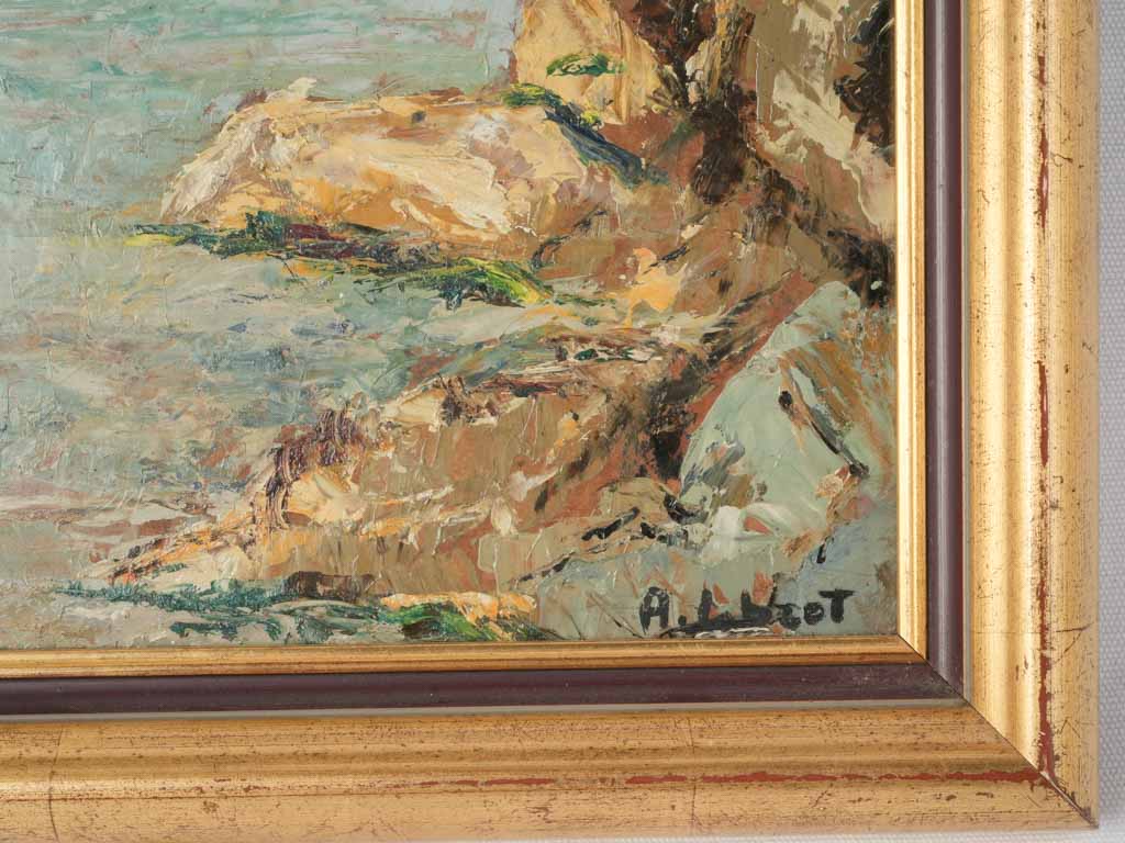 Luminous postwar coastal art