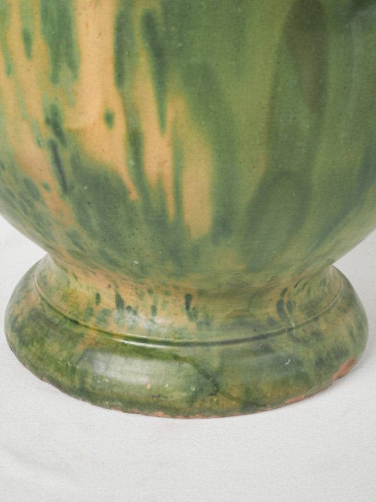 Rustic Castelnaudary urn with handle