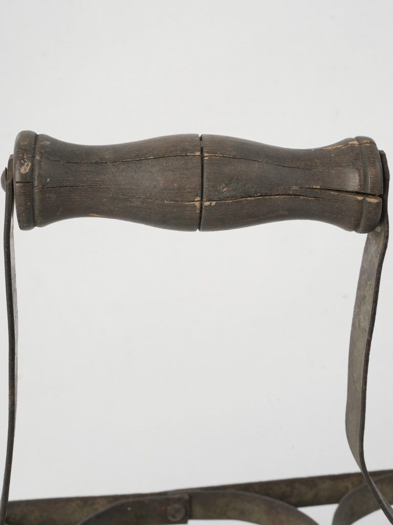 Classic vintage wine bottle carrier