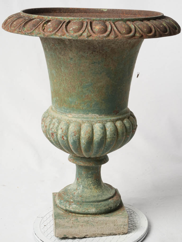 Architectural weight garden urn