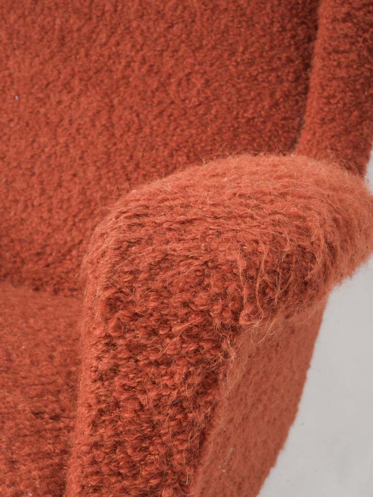 Sophisticated burnt sienna seat