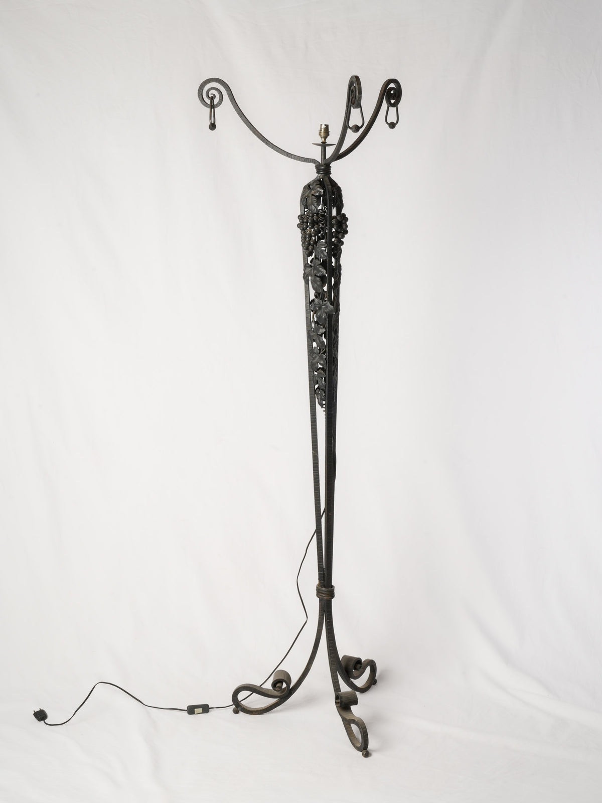 1930s French Art Deco Wrought-Iron Floor Lamp with Grapevine Decoration - 72¾"