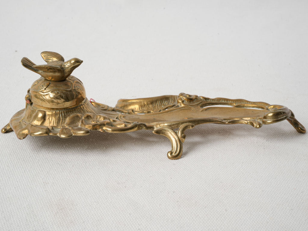 Historic charm writing instrument holder