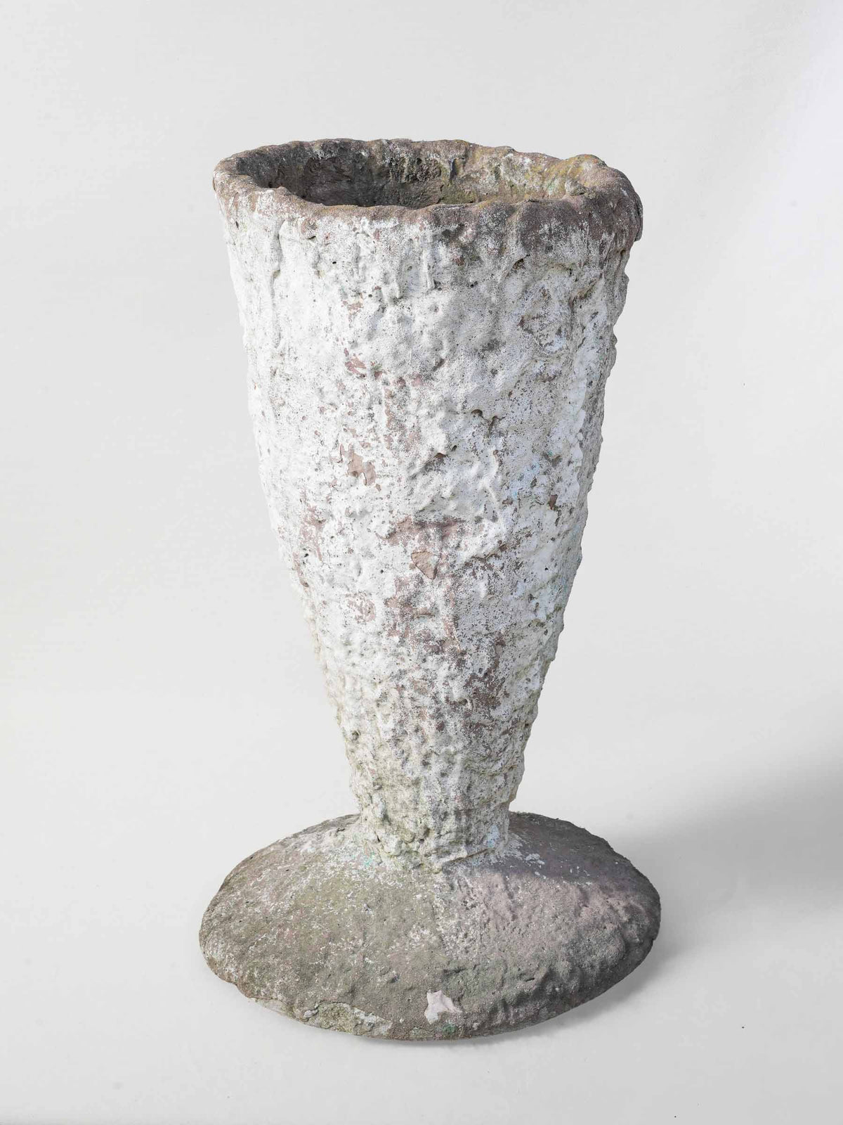 Large Sculptural 1980s Concrete Planter w/ Textured Finish - 25½"