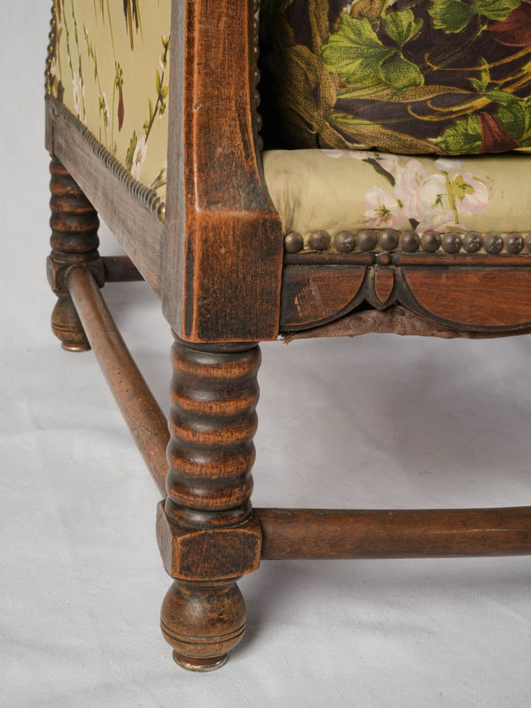 Vintage sophisticated armchairs