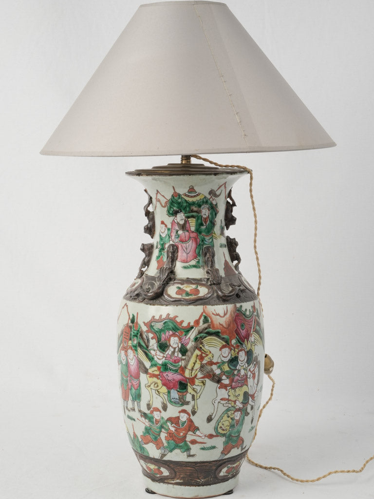 Chinese Kangxi dynasty ceramic vase