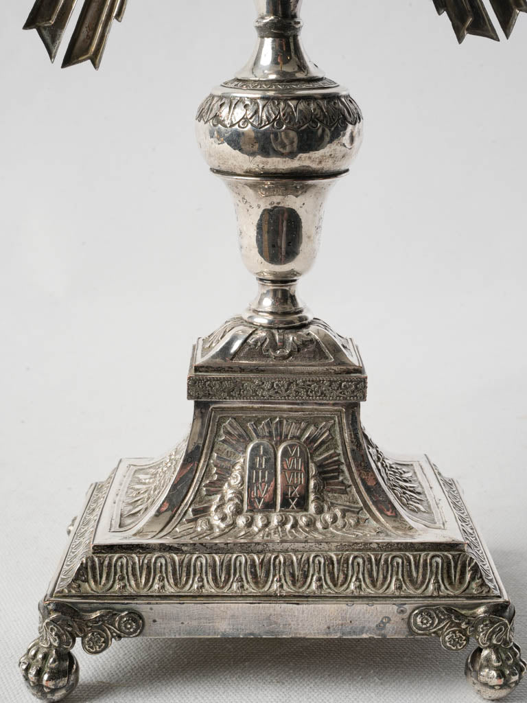 Vintage claw-and-ball feet base