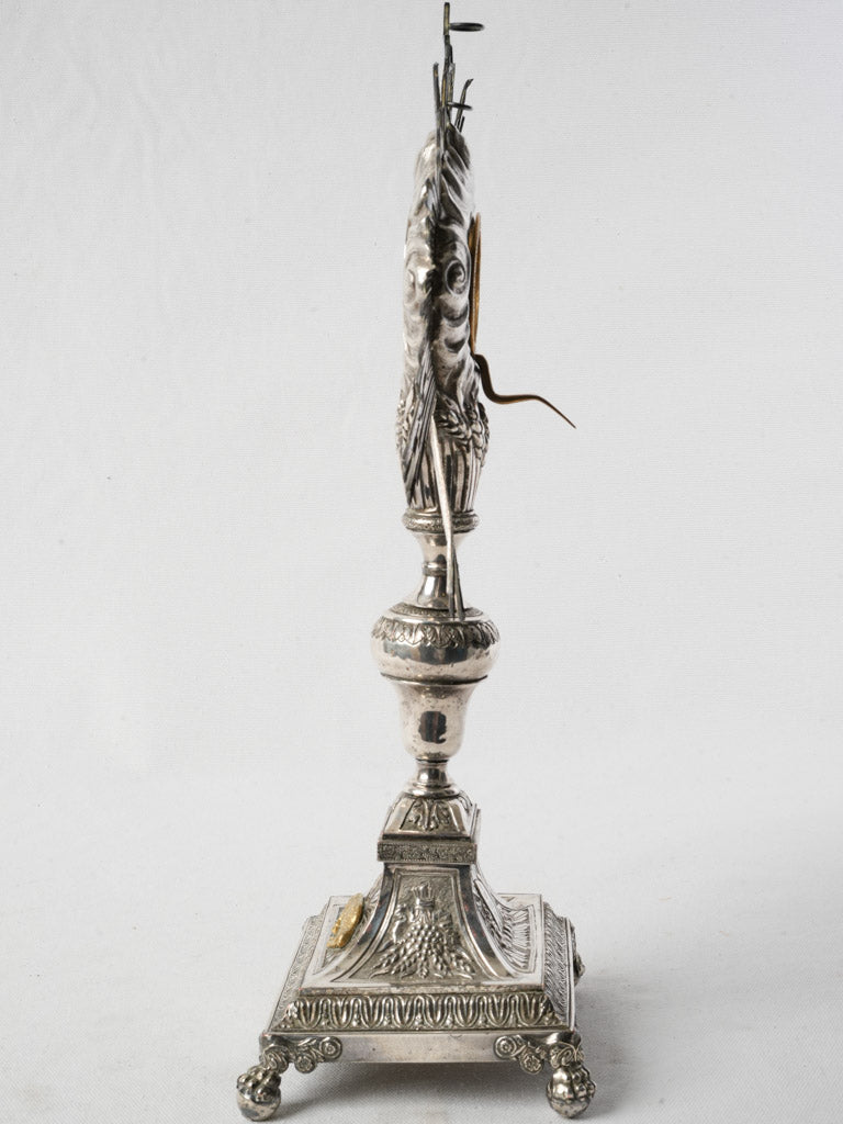 Historical consecrated host display