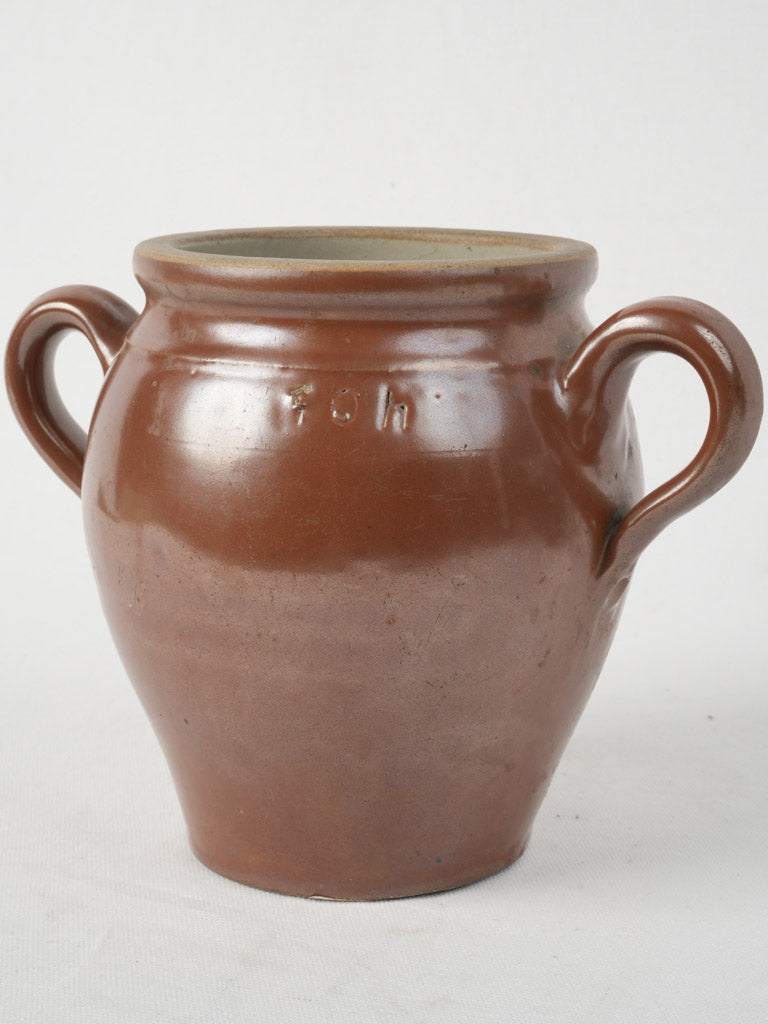 Charming chocolate-brown vinegar container