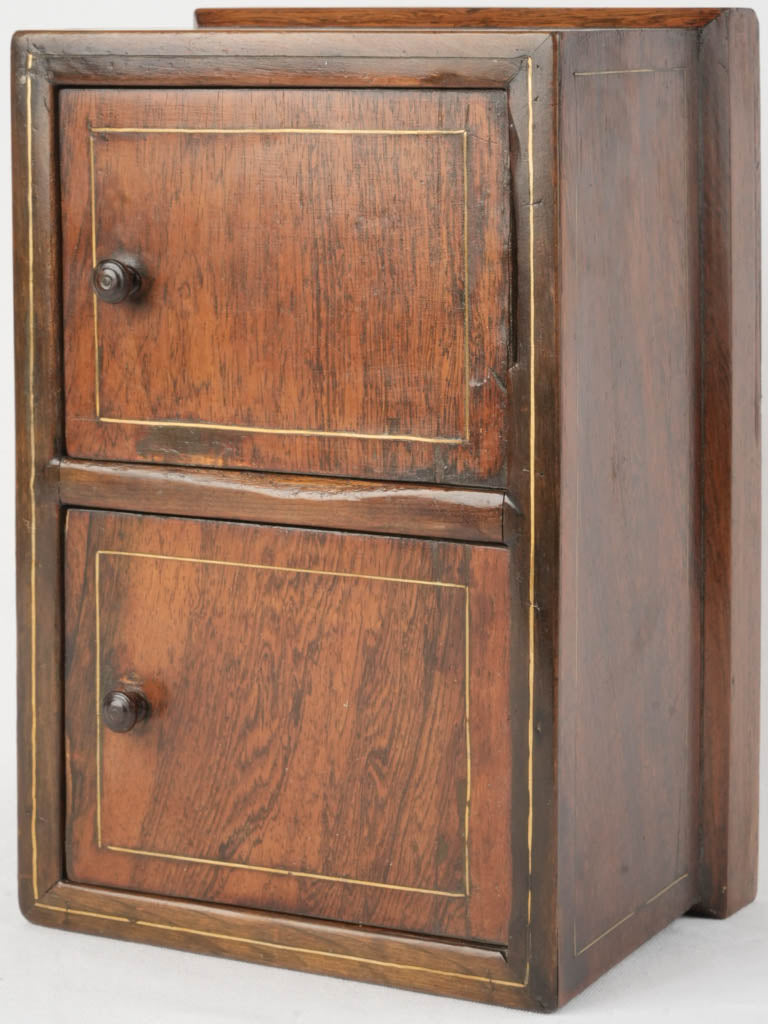 Elegant 19th-century tobacco accessory