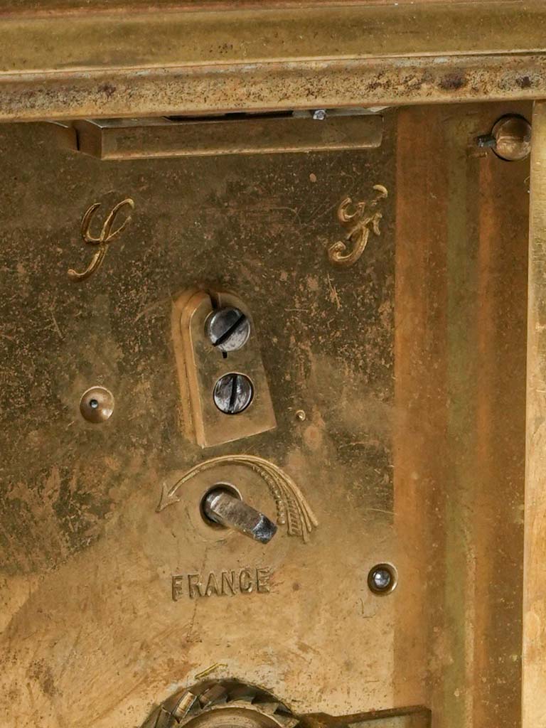 Exquisite original mechanism traveling clock  