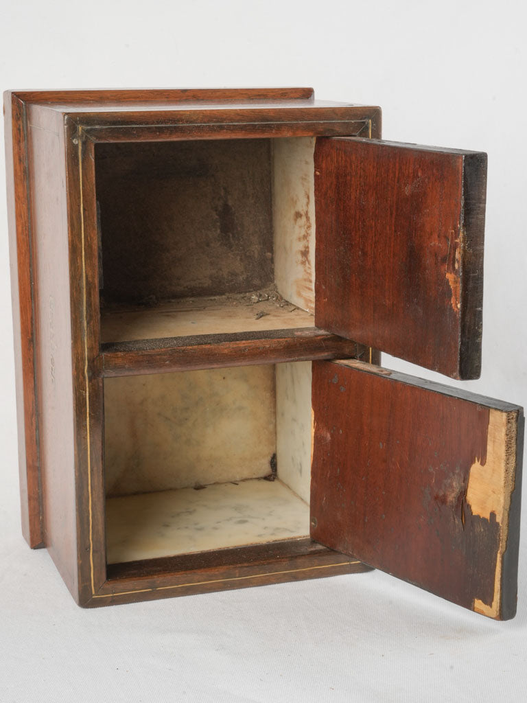 Timeless craftsmanship tobacco box
